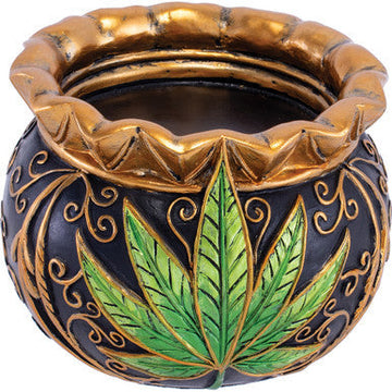 4.6in Royal Leaf Cauldron Ashtray